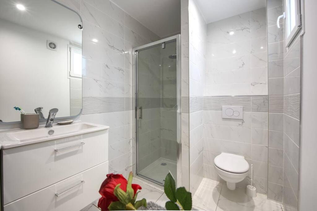 Апартаменты Appt P2 De 1 A 6 Pers A Роньяк Экстерьер фото