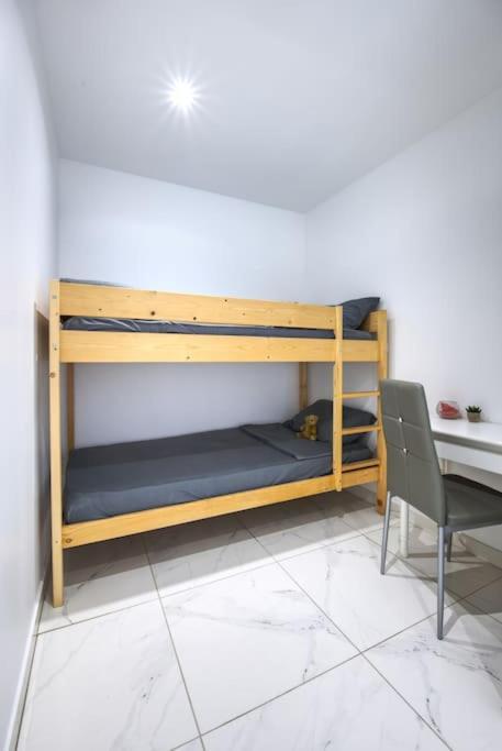 Апартаменты Appt P2 De 1 A 6 Pers A Роньяк Экстерьер фото
